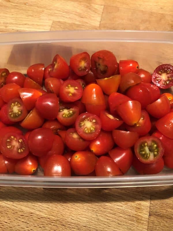 cherry tomatoes slice in half